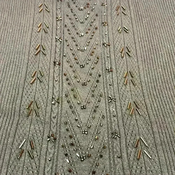 Requirements women’s sleeveless top with turtleneck and acrylic beading, size XL - Picture 3 of 11